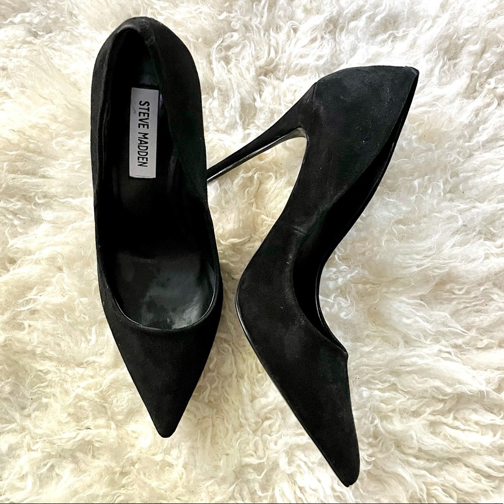 Steve Madden Daisie Suede Black Heels